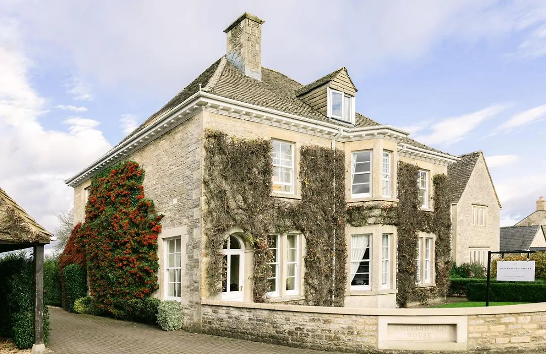 Cotteswold House-1